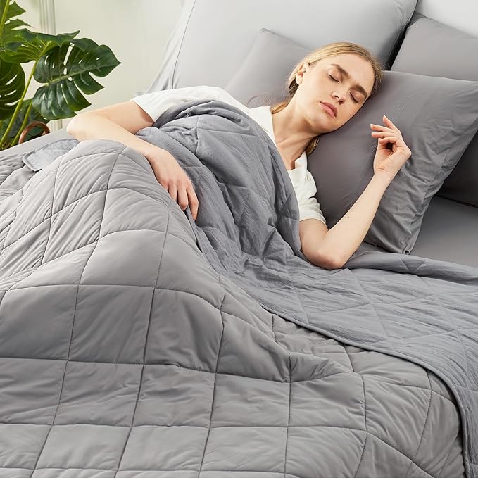 Cozy Bliss Cooling Blanket for Hot Sleepers, Q-Max 0.4 Cooling Comfort King Size, Cold Blankets for Night Sweats Sleeping, Ultra-Cool Lightweight Breathable Summer Blanket for Bed