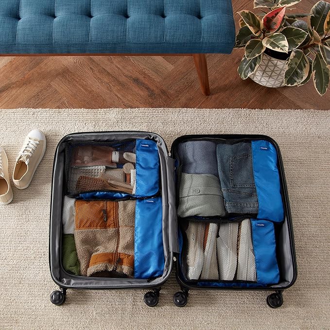 Amazon Basics Packing Cubes for Travel, Packing Organizers Set, 4-Piece-Set (2 Medium And 2 Large) With Double Zipper Pulls and Mesh Top Panel, 100% Durable Polyester, Blue